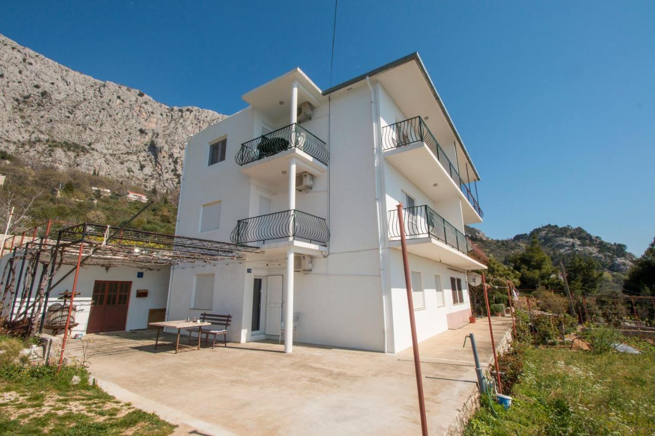 Apartment With 2 Balconies And Sea View Omiš Exteriér fotografie